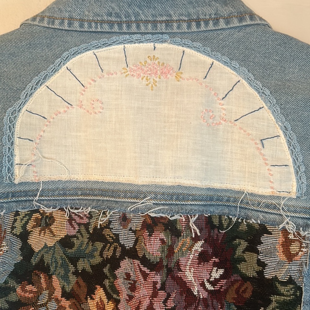 Upcycled vintage embroidery lace doily tapestry patched denim jean jacket - Picture 7 of 9